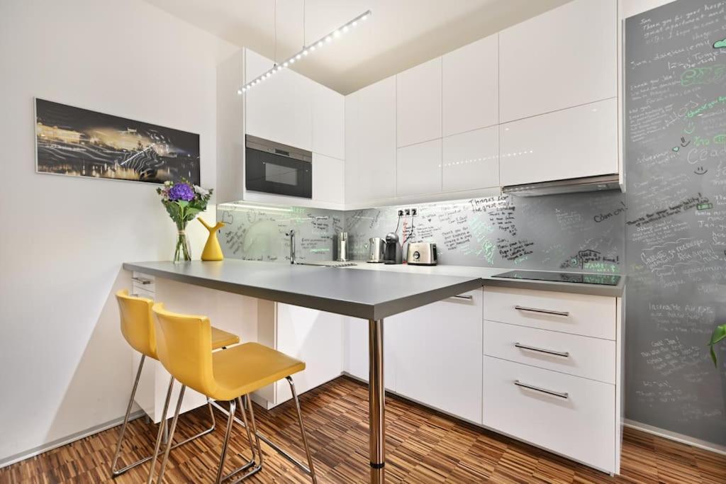 Smart & Luxury Old Town Apartment Prague Exterior photo